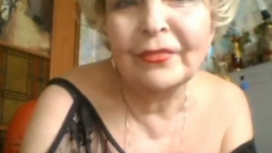 Age isn't stopping this nasty granny from rubbing her old pussy on web camera